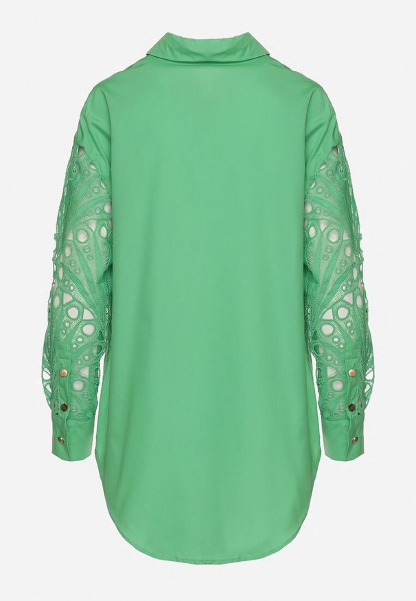 Born2be - Zielona Koszula Oversize z Ażurowym Wzorem na Rękawach Vadena. Okazja: na co dzień. Kolor: zielony. Materiał: jeans. Długość rękawa: długi rękaw. Długość: długie. Wzór: ażurowy. Styl: casual, elegancki