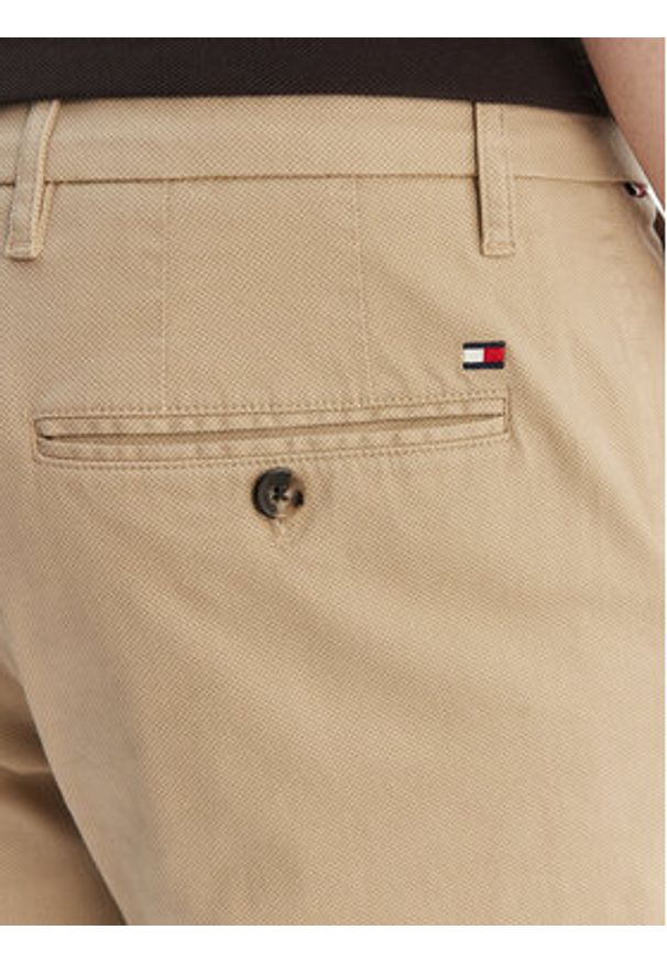TOMMY HILFIGER - Tommy Hilfiger Chinosy Denton MW0MW41923 Beżowy Regular Fit. Kolor: beżowy. Materiał: bawełna
