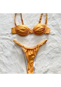 Intica - Bikini z marszczeniem elastyczne na plażę i basen Slavejka. Kolor: złoty. Materiał: tkanina, materiał #1