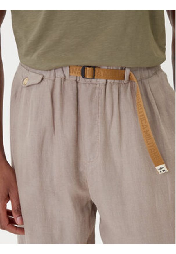 Aeronautica Militare Spodnie materiałowe 261PA1712UCT04293 Beżowy Comfort Fit. Kolor: beżowy. Materiał: len