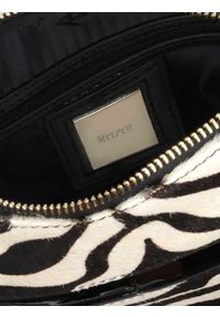 Kazar - Czarno-biała torebka damska. Kolor: czarny. Wzór: motyw zwierzęcy. Materiał: lakierowane, skórzane #2