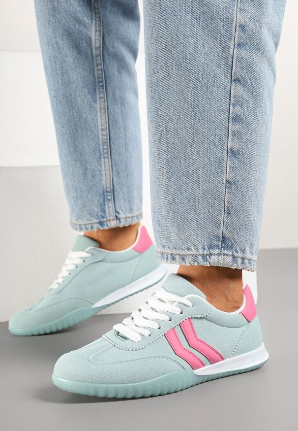 Born2be - Jasnozielone Sneakersy w Typie Tenisówek z Ozdobnymi Paskami Zommea. Zapięcie: pasek. Kolor: zielony