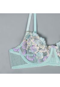 Intica - Komplet bielizny z haftem na co dzień i na specjalne okazje Chiyoe. Kolor: różowy. Materiał: materiał. Wzór: haft #7