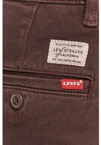 Levi's® - Levi's - Spodnie. Okazja: na spotkanie biznesowe. Kolor: brązowy. Materiał: tkanina, bawełna, elastan. Wzór: gładki. Styl: biznesowy #4