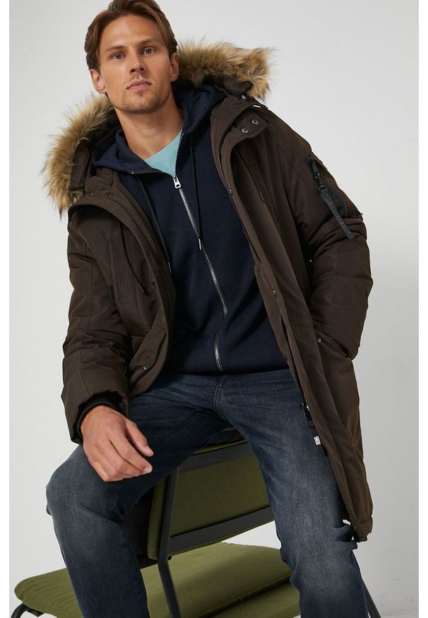 medicine - Medicine - Parka Basic. Okazja: na co dzień. Kolor: brązowy. Materiał: futro. Styl: casual