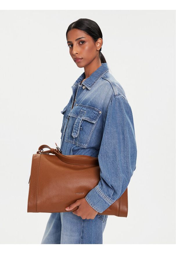 Coccinelle Torebka TL5 Coccinelleelinor E1 TL5 12 02 01 Brązowy. Kolor: brązowy. Materiał: skórzane