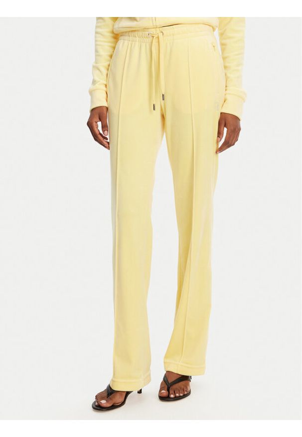 Juicy Couture Spodnie dresowe Tina JCAPW045 Żółty Regular Fit. Kolor: żółty. Materiał: syntetyk
