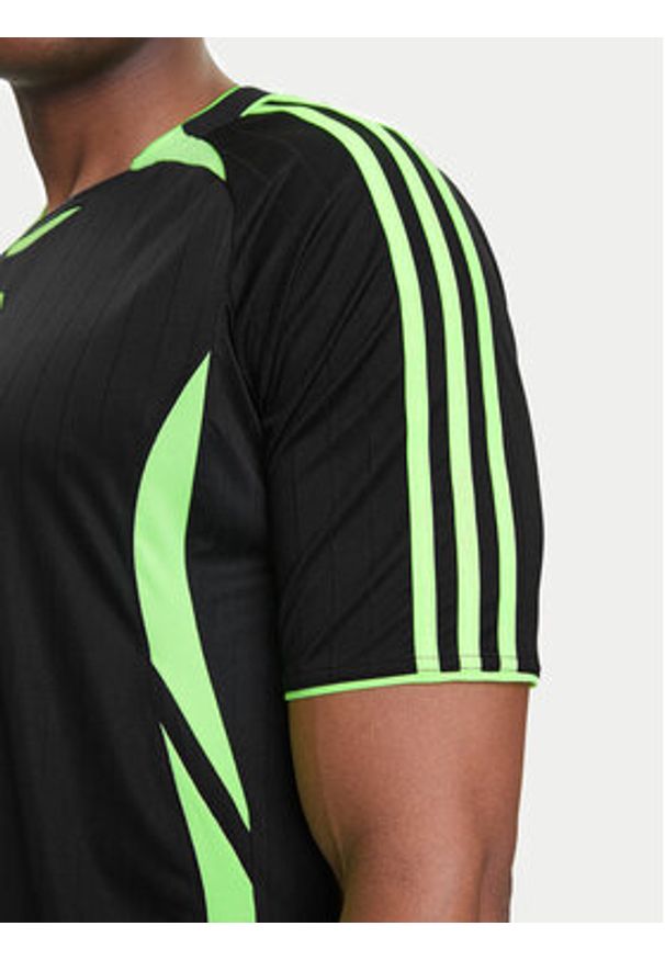 Adidas - adidas T-Shirt Teamgeist adicolor JW5872 Czarny Loose Fit. Kolor: czarny. Materiał: syntetyk