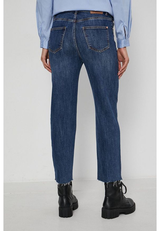 medicine - Medicine - Jeansy Denim. Okazja: na co dzień. Stan: podwyższony. Kolor: niebieski. Styl: casual
