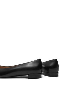 Stuart Weitzman Półbuty Sleek Bow Flat SJ598 Czarny. Kolor: czarny. Materiał: skóra #4