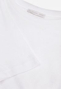 Born2be - Biały T-shirt Keatris. Kolor: biały. Materiał: bawełna, dzianina. Długość rękawa: krótki rękaw. Długość: krótkie #5