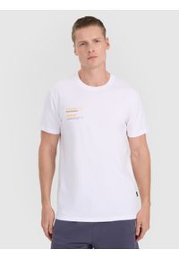 4f - 4F T-shirt regular z nadrukiem męski - brązowy XXL. Okazja: na co dzień. Kolor: biały. Materiał: jersey, materiał, bawełna. Długość rękawa: krótki rękaw. Długość: krótkie. Wzór: nadruk. Styl: sportowy, klasyczny, casual