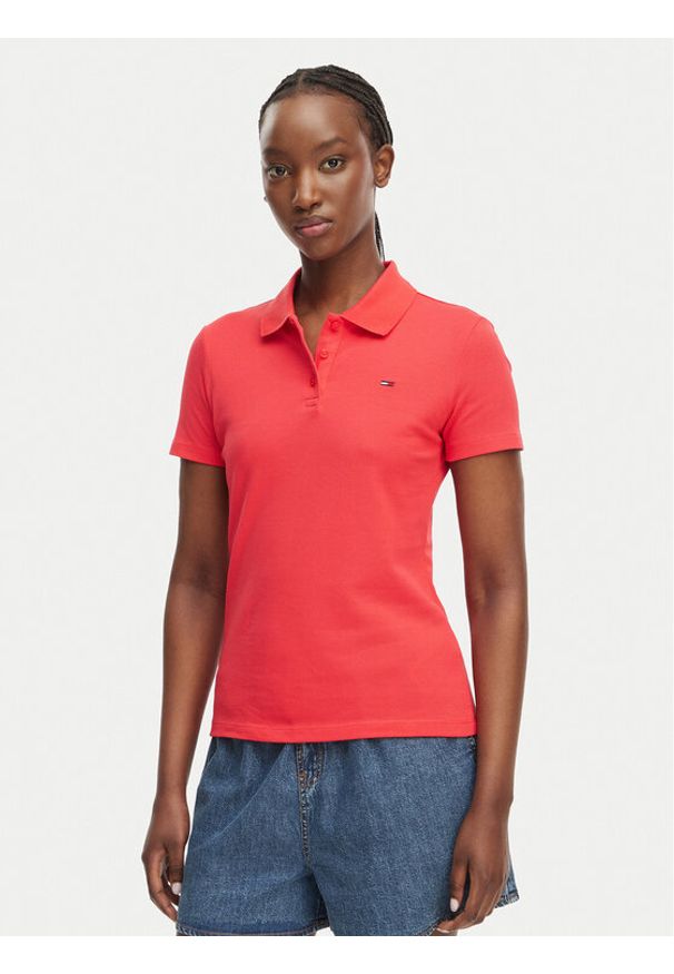 Tommy Jeans Polo Essential DW0DW20160 Czerwony Slim Fit. Typ kołnierza: polo. Kolor: czerwony. Materiał: bawełna