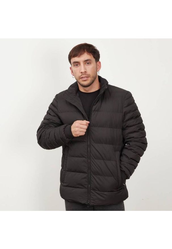 Geox - Kurtka GEOX M COLBYN SHORT JKT Czarny. Kolor: czarny. Materiał: tkanina