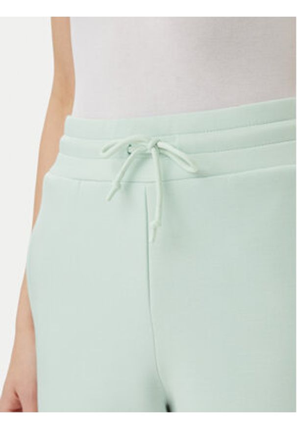 Guess Szorty sportowe V2YD10 K7UW2 Zielony Regular Fit. Kolor: zielony. Materiał: wiskoza