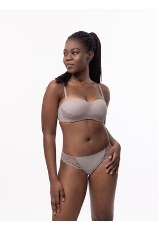 Dorina Figi klasyczne Frida D001822LA088 Écru. Materiał: syntetyk