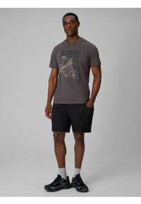 4f - 4F T-shirt regular z nadrukiem męski - szary L. Okazja: na co dzień. Kolor: szary. Materiał: dzianina, bawełna, materiał. Wzór: nadruk. Styl: casual #2