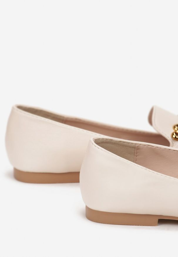 Born2be - Beżowe Mokasyny Phinosa. Zapięcie: bez zapięcia. Kolor: beżowy. Szerokość cholewki: normalna. Obcas: na obcasie. Styl: klasyczny. Wysokość obcasa: niski