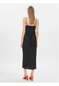 Calvin Klein Sukienka letnia K20K206776 Czarny Regular Fit. Kolor: czarny. Materiał: syntetyk. Sezon: lato #3