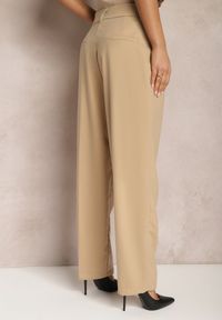 Renee - Beżowe Szerokie Spodnie z Kieszeniami o Garniturowym Kroju Verati. Kolor: beżowy #2