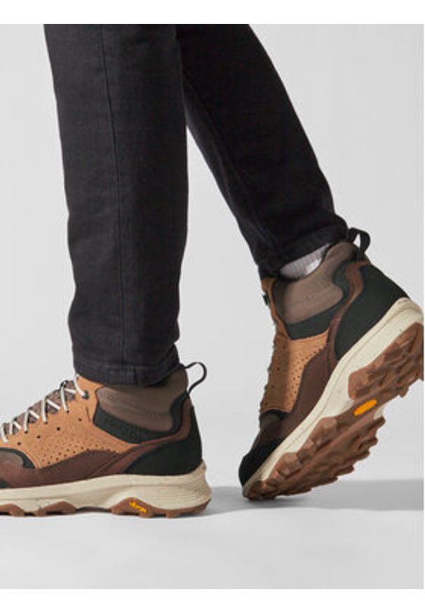 Merrell Trekkingi Speed Solo Mid Wp J004533 Brązowy. Kolor: brązowy. Materiał: zamsz, skóra. Sport: turystyka piesza