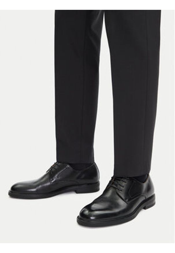 Gino Rossi Półbuty CEO-HS815-2 Czarny. Kolor: czarny. Materiał: skóra