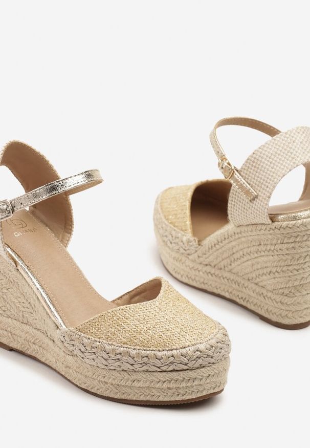 Born2be - Złote Sandały Espadryle z Plecionką na Koturnie Weanise. Okazja: na co dzień. Kolor: złoty. Sezon: lato. Obcas: na koturnie. Styl: casual, boho, elegancki