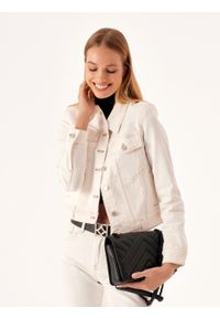 Kazar - Podłużna torebka na ramię z efektownym przeszyciem. Kolor: czarny. Wzór: gładki. Materiał: skórzane. Styl: elegancki, klasyczny. Rodzaj torebki: na ramię #3