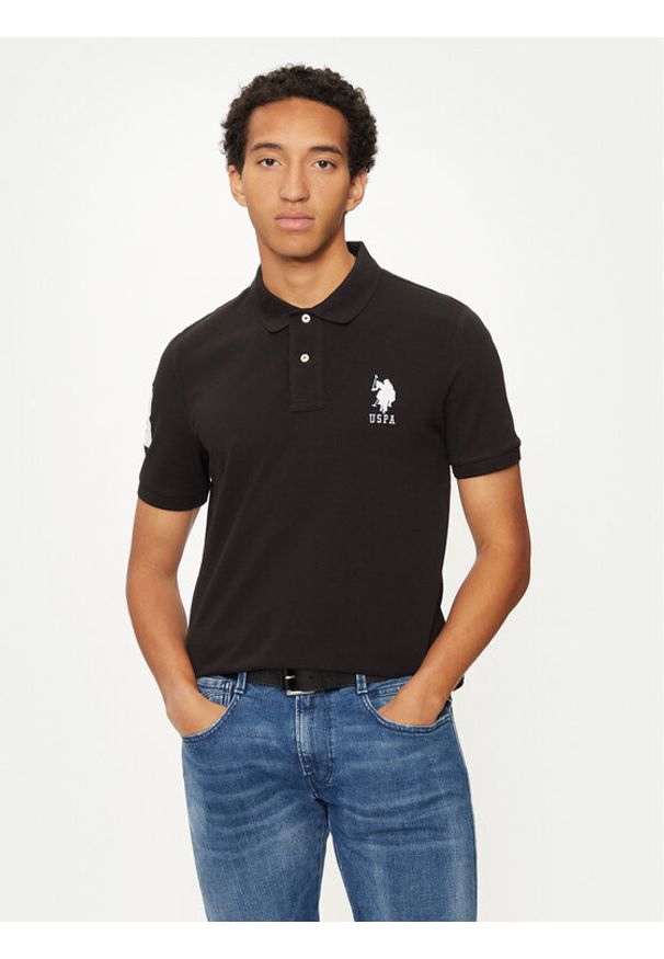 U.S. Polo Assn. Polo MUP3313 Czarny Regular Fit. Typ kołnierza: polo. Kolor: czarny. Materiał: bawełna