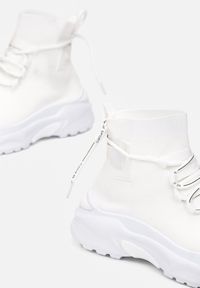Born2be - Białe Sneakersy Kallissa. Wysokość cholewki: za kostkę. Zapięcie: bez zapięcia. Kolor: biały. Materiał: materiał. Szerokość cholewki: normalna #5