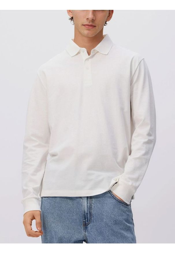 Reserved - Koszulka polo z długim rękawem - złamana biel. Typ kołnierza: polo. Materiał: dzianina, bawełna. Długość rękawa: długi rękaw. Długość: długie