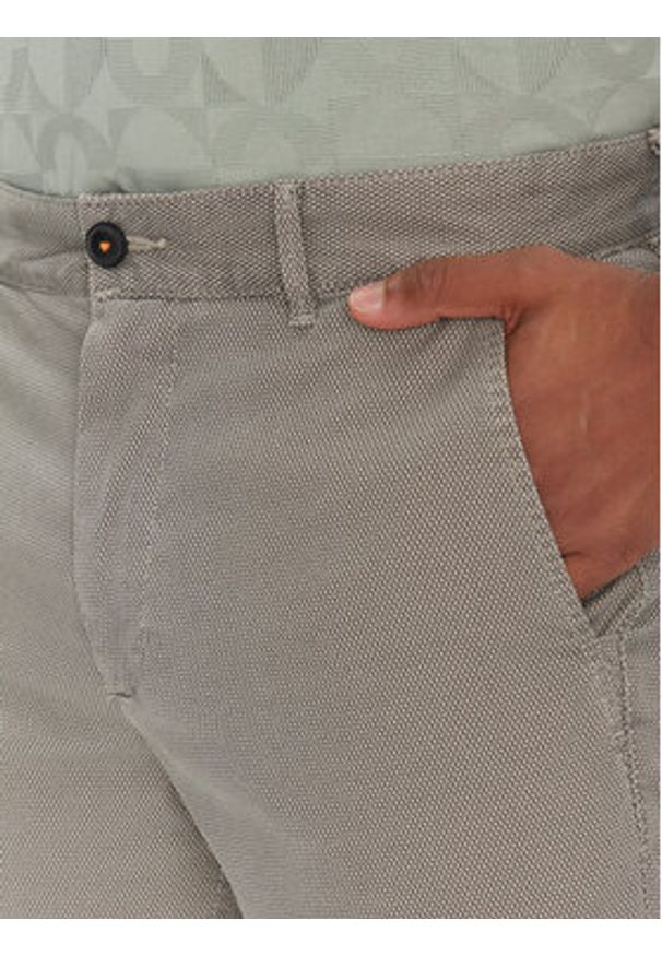 BOSS Szorty materiałowe 50536884 Beżowy Slim Fit. Kolor: beżowy. Materiał: bawełna