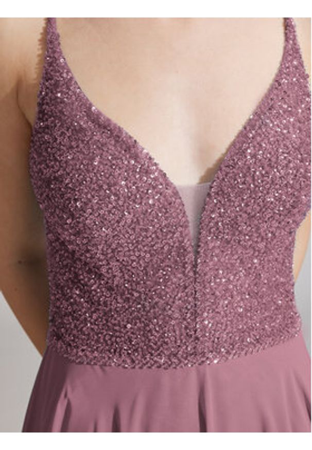 Hey Kyla Sukienka wieczorowa 5AC105HK Fioletowy Regular Fit. Kolor: fioletowy. Materiał: syntetyk. Styl: wizytowy