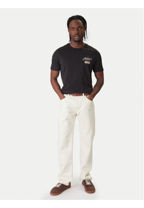 TOMMY HILFIGER - Tommy Hilfiger T-Shirt Modern Ath Graphic MW0MW41471 Czarny Regular Fit. Kolor: czarny. Materiał: bawełna