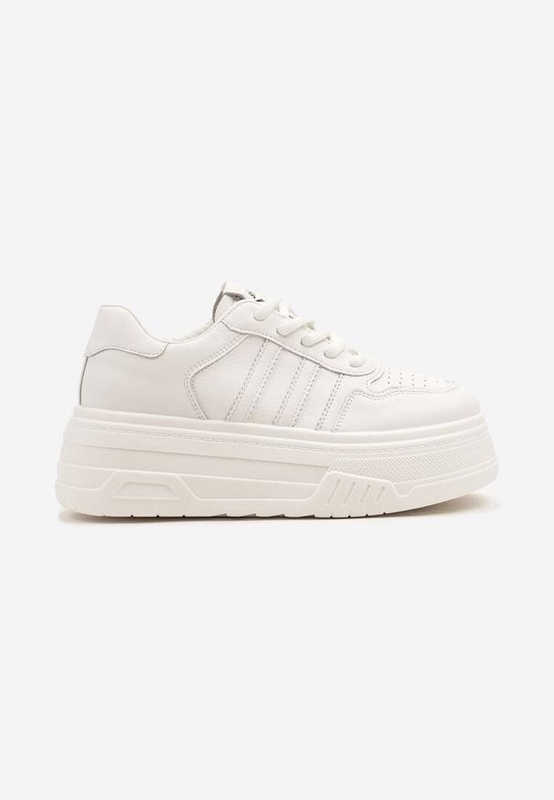 Renee - Białe Sneakersy na Platformie Ozdobione Paskami i Perforacją Fonadel. Okazja: na co dzień. Zapięcie: pasek. Kolor: biały. Materiał: jeans. Wzór: aplikacja. Obcas: na platformie