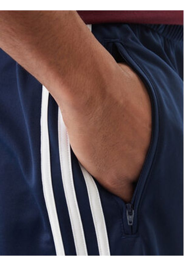 Adidas - adidas Szorty sportowe Firebird KE1374 Granatowy Regular Fit. Kolor: niebieski. Materiał: syntetyk. Styl: sportowy