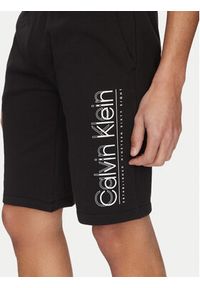 Calvin Klein Szorty sportowe Modern Twill K10K114122 Czarny Regular Fit. Kolor: czarny. Materiał: bawełna. Styl: sportowy