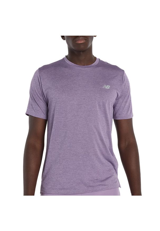 Koszulka męska New Balance MT41253AB7 - fioletowa. Kolor: fioletowy. Materiał: poliester, materiał. Sport: fitness