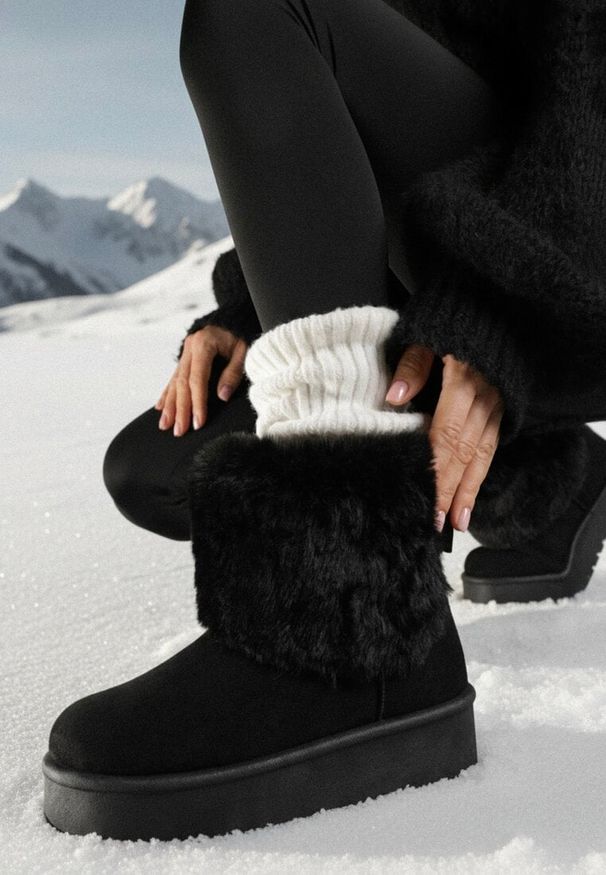 Born2be - Czarne Śniegowce za Kostkę Mocno Ocieplane z Futerkiem na Platformie Reilanna. Okazja: na spacer, na co dzień. Wysokość cholewki: za kostkę. Kolor: czarny. Materiał: futro. Obcas: na platformie. Styl: elegancki, casual, klasyczny