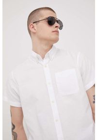 PRODUKT by Jack & Jones - Produkt by Jack & Jones koszula bawełniana męska kolor biały regular z kołnierzykiem button-down. Typ kołnierza: button down. Kolor: biały. Materiał: bawełna. Długość rękawa: krótki rękaw. Długość: krótkie