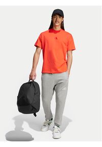 Adidas - adidas T-Shirt ALL SZN IY4139 Pomarańczowy Loose Fit. Kolor: pomarańczowy. Materiał: bawełna #3
