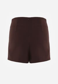 Renee - Brązowe Spódnico-Spodenki High Waist z Ozdobnym Rozcięciem Sinessei. Stan: podwyższony. Kolor: brązowy. Materiał: materiał. Styl: elegancki #4