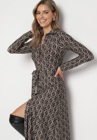 Born2be - Brązowa Sukienka Koszulowa w Mozaikowy Wzór z Wiązanym Paskiem Sailise. Okazja: na co dzień. Kolor: brązowy. Materiał: skóra. Typ sukienki: koszulowe. Styl: casual, elegancki #4