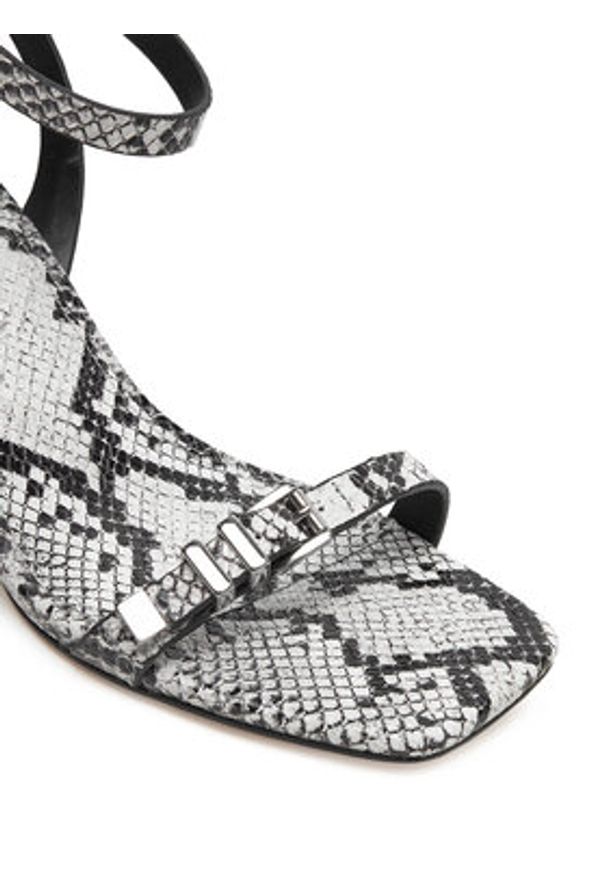 MICHAEL Michael Kors Sandały Darrington 40S5DTMS1E Biały. Kolor: biały. Materiał: skóra