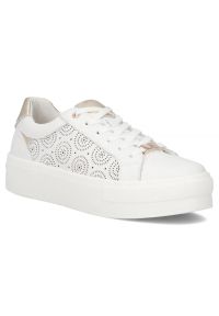 Skórzane półbuty na platformie białe Filippo DP7668/26. Kolor: biały. Materiał: skóra. Obcas: na platformie #1