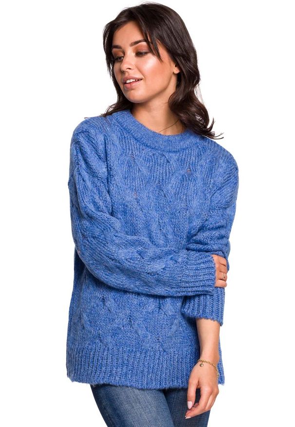 Niebieski sweter oversize MOE