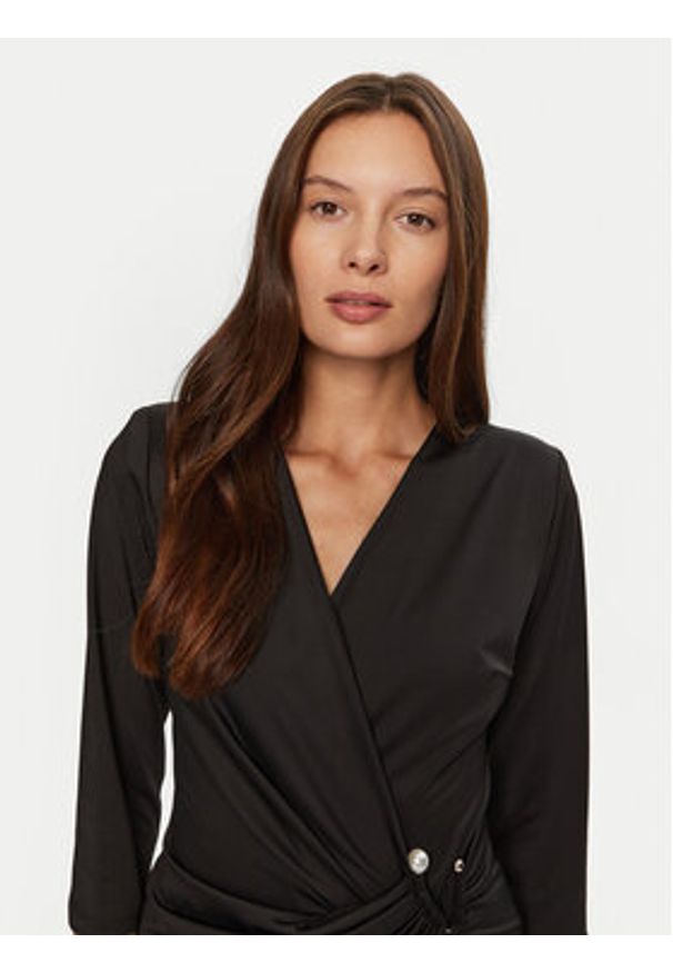 Rinascimento Sukienka wieczorowa CFC0019791002 Czarny Regular Fit. Kolor: czarny. Materiał: syntetyk. Styl: wizytowy