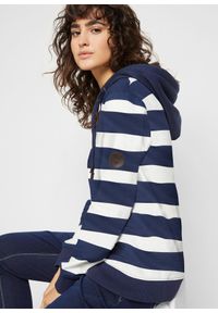 bonprix - Bluza z kapturem z czystej bawełny. Typ kołnierza: kaptur. Kolor: niebieski. Materiał: bawełna. Wzór: paski #1