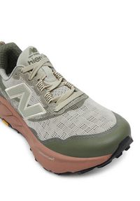 New Balance Buty do biegania Hierro WTHIERP9 Zielony. Kolor: zielony. Materiał: materiał