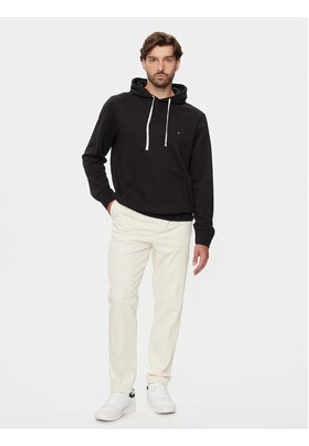 TOMMY HILFIGER - Tommy Hilfiger Bluza Essential MW0MW37230 Czarny Regular Fit. Kolor: czarny. Materiał: bawełna, syntetyk